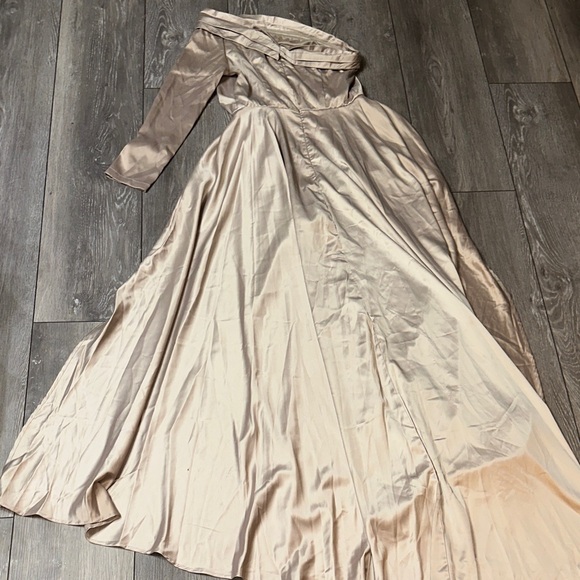 Boohoo Satin Asymmetric Draped Maxi Dress/ Formal Gown- Champagne - Picture 5 of 5